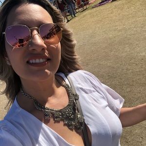 Meet your Posher, Tracy